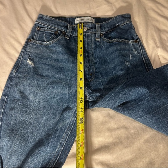 Abercrombie & Fitch High Rise Mom Jeans Women’s 23 Distressed Blue Denim - Picture 12 of 16